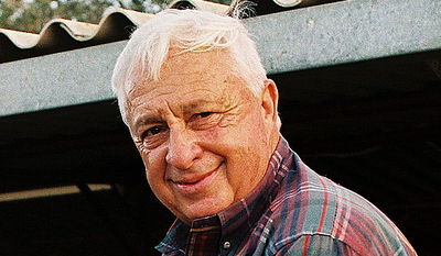 הישיבה שגורשה: "מזל טוב לאריאל שרון לרגל פטירתו"