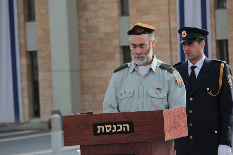 צפו בתיעוד: גם חרדים הגיעו להיפרד מאריאל שרון