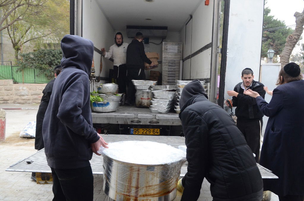 שבת "שבח ושירה" בחסידות ערלוי • תיעוד ענק
