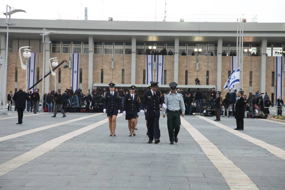 נפרדים מאריאל שרון • גלריה