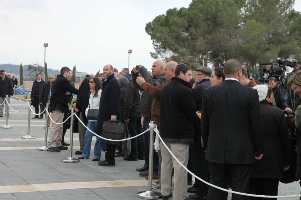 נפרדים מאריאל שרון • גלריה