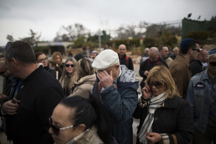 נפרדים מאריאל שרון • גלריה