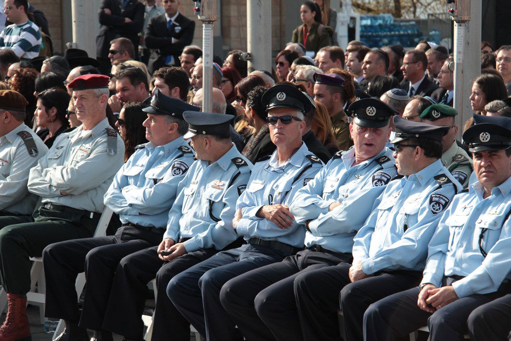 האשכבה: הרבנים הראשיים נשאו תפילה בשירת הזמרת