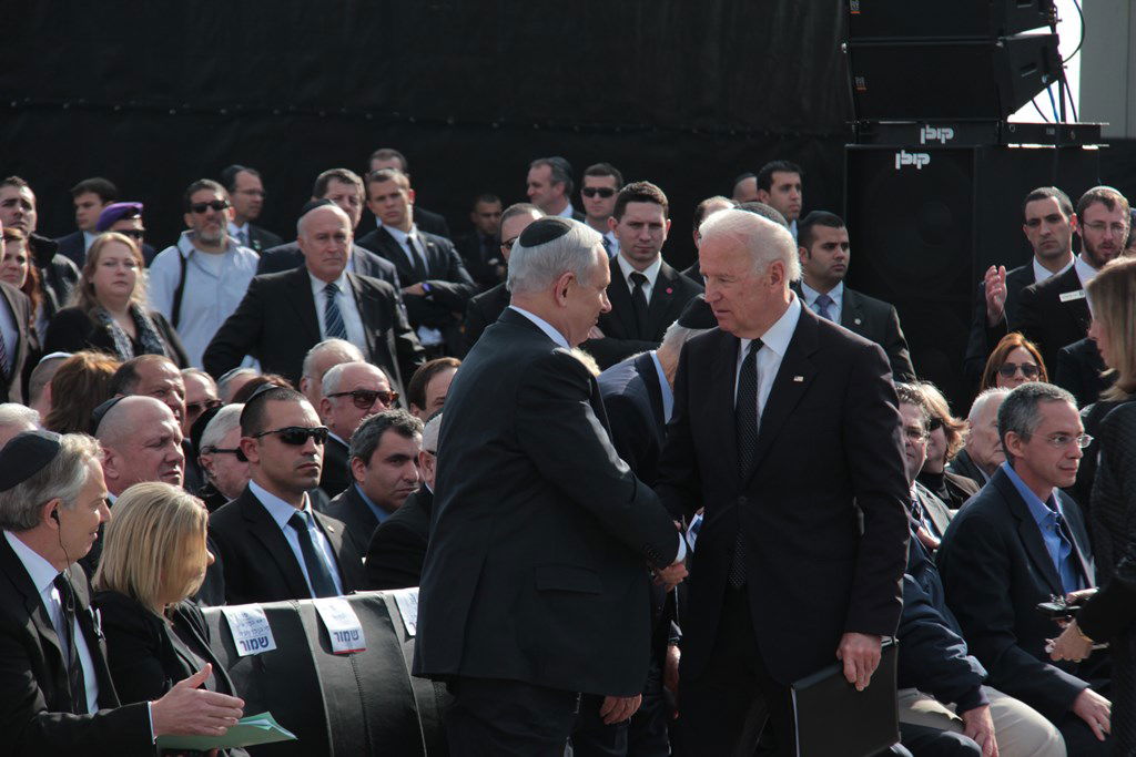 האשכבה: הרבנים הראשיים נשאו תפילה בשירת הזמרת