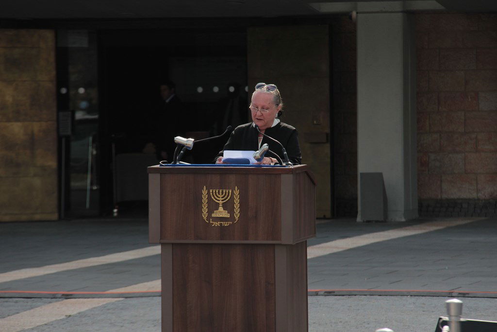 האשכבה: הרבנים הראשיים נשאו תפילה בשירת הזמרת