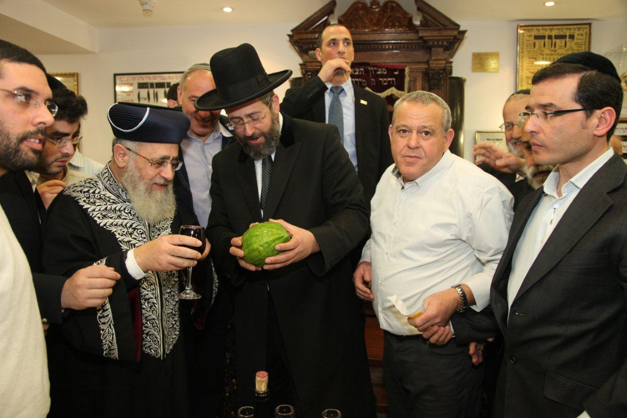 הרב יצחק יוסף לח"כים: "אני לא יוסף בעל החלומות"