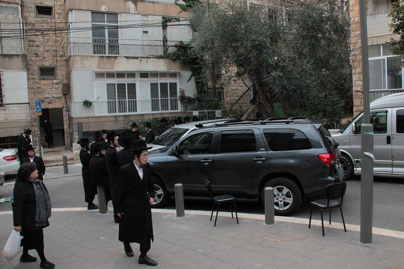 צפו: האדמו"רים מגיעים לכינוס "המועצת"