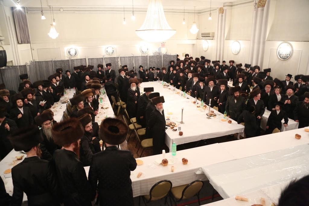 בורו פארק: אדמו"רים ורבנים בפארשפיל לבן האדמו"ר • גלריה