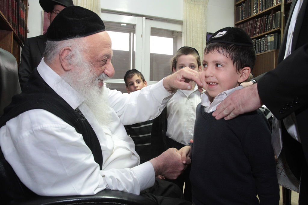 מבית שמש לבתי גדולי ישראל  בבני-ברק • תיעוד