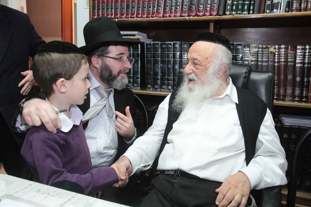 מבית שמש לבתי גדולי ישראל  בבני-ברק • תיעוד