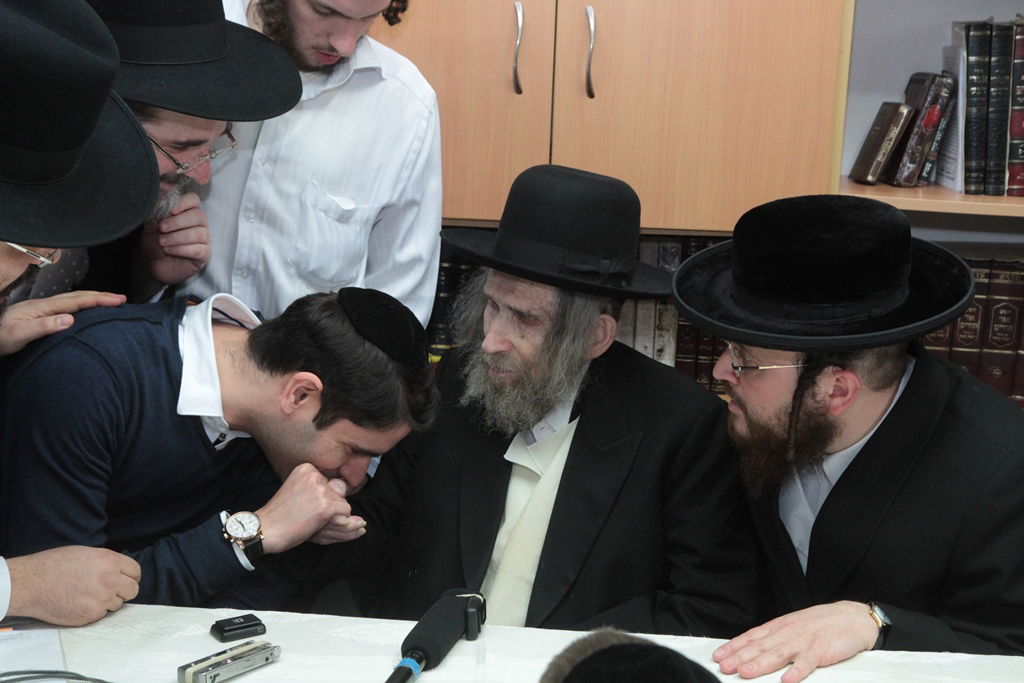 מבית שמש לבתי גדולי ישראל  בבני-ברק • תיעוד