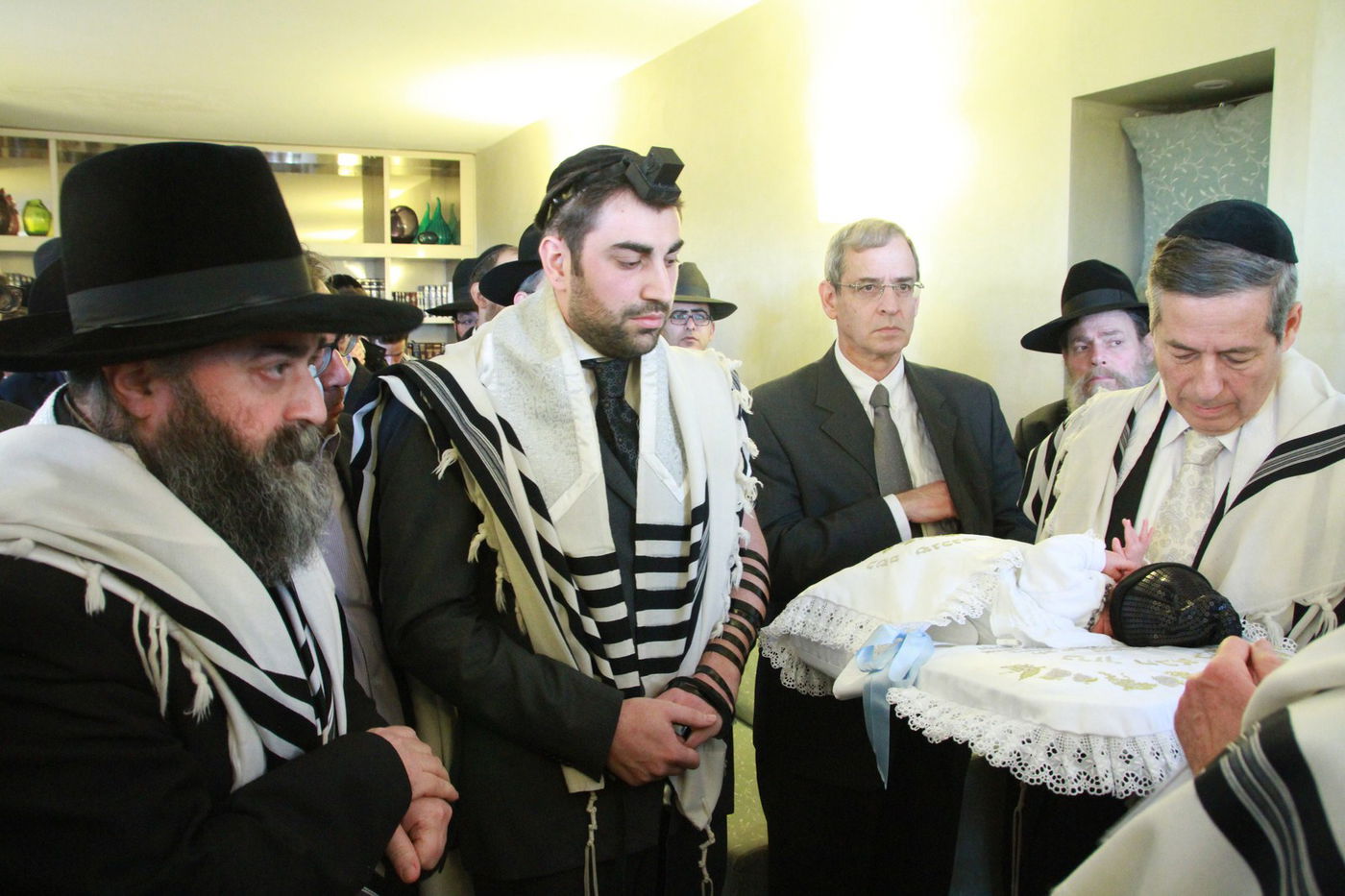 לאחר הטרגדיה: המשפחה חגגה ברית מילה לאחיין