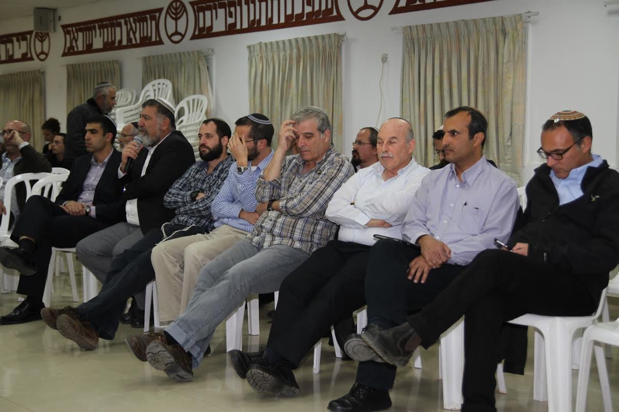 חלק מן המשתתפים בכינוס החירום