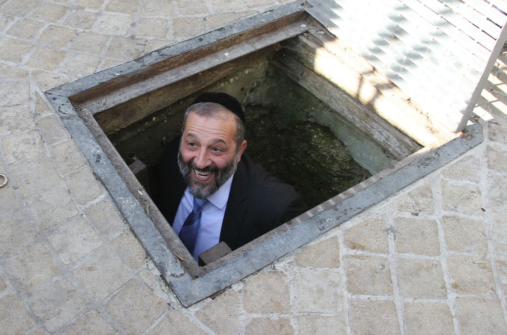 דרעי סייר בעיר דוד: "המדינה צריכה להשקיע במקום הזה כמה שיותר"