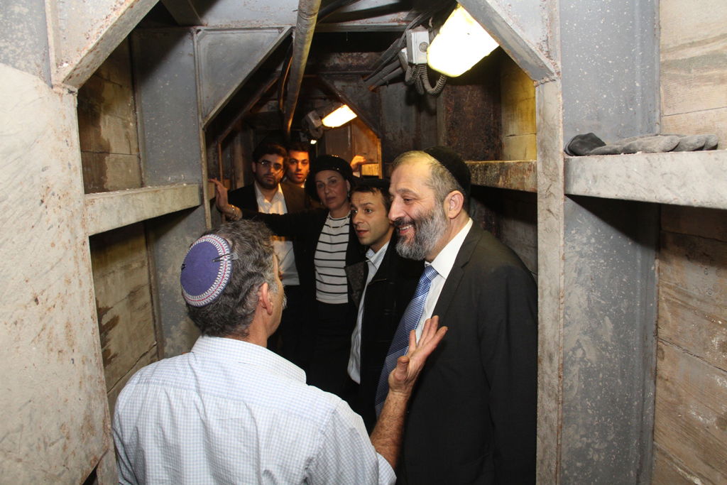 דרעי סייר בעיר דוד: "המדינה צריכה להשקיע במקום הזה כמה שיותר"