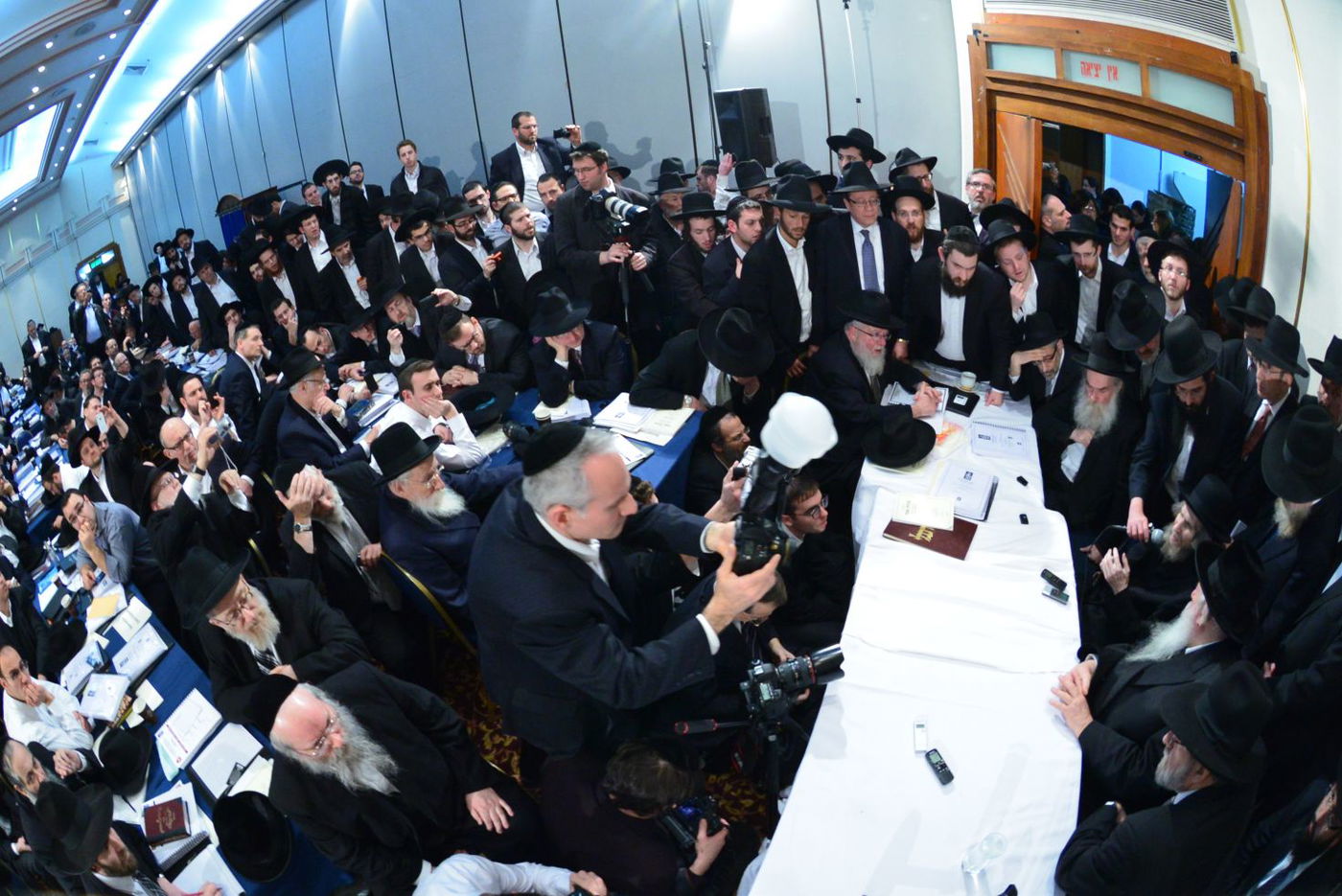 הגראי"ל שטיינמן: "ללא תורה הבריאה תגיע למצב של חורבן"