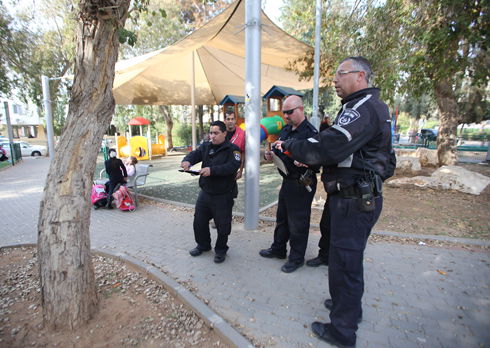 ראשון לציון: תינוקת נהרגה בגן ציבורי