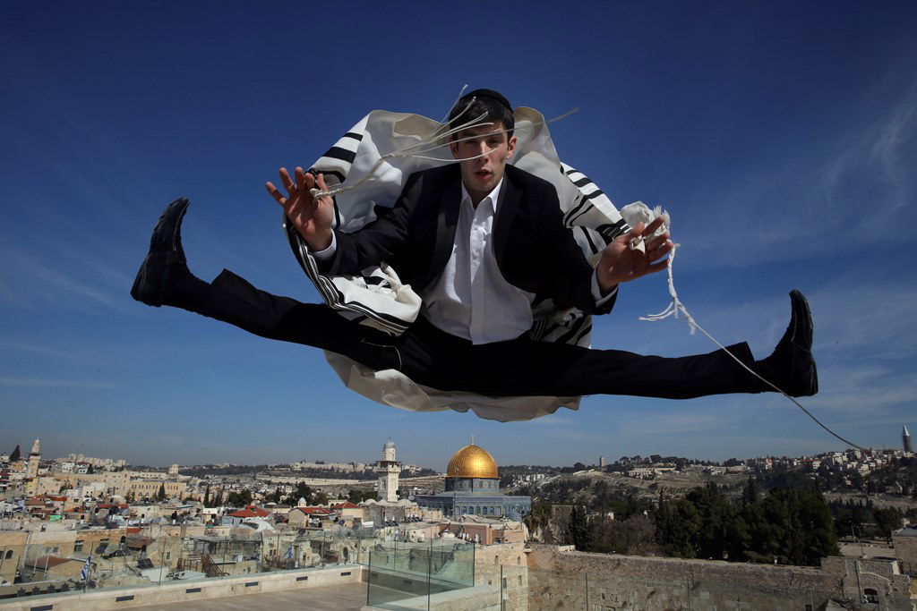 תמונות: אומנות לחימה ברזילאית בסמטאות ירושלים