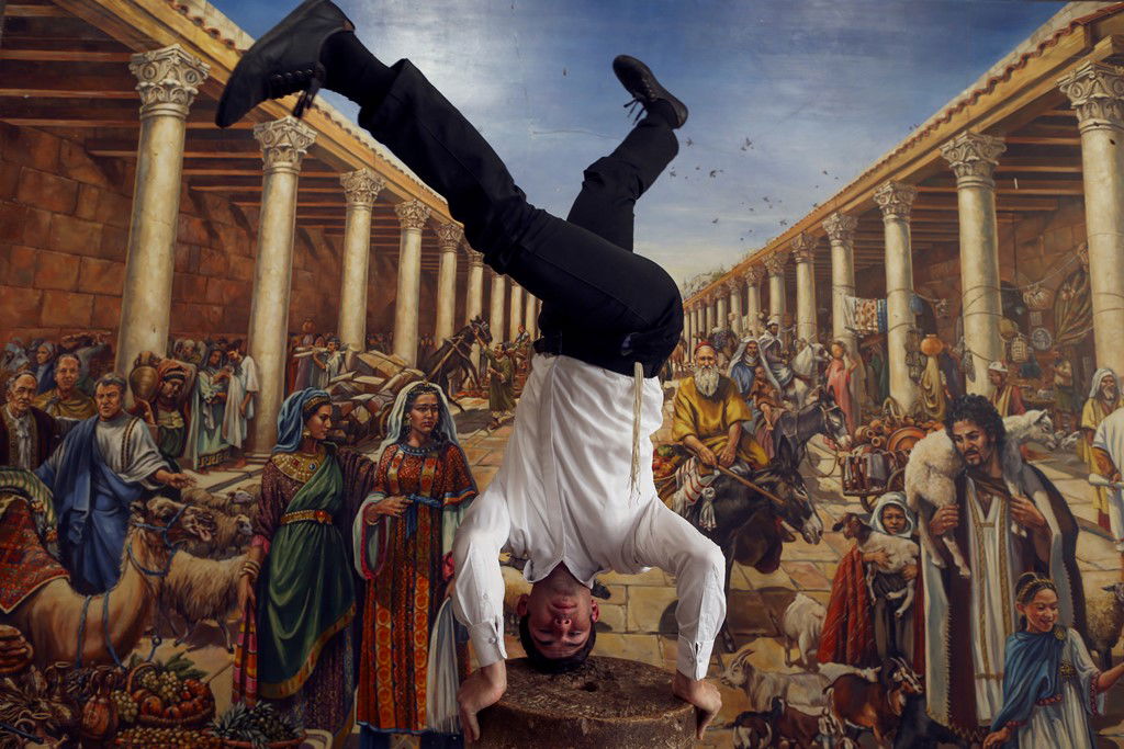 תמונות: אומנות לחימה ברזילאית בסמטאות ירושלים