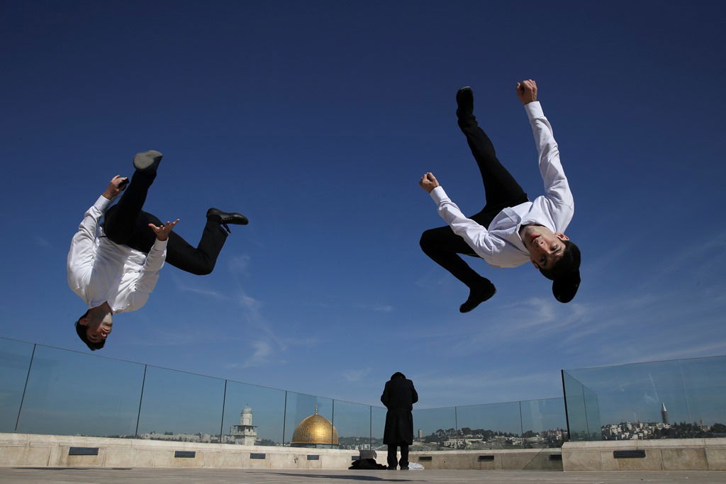 תמונות: אומנות לחימה ברזילאית בסמטאות ירושלים