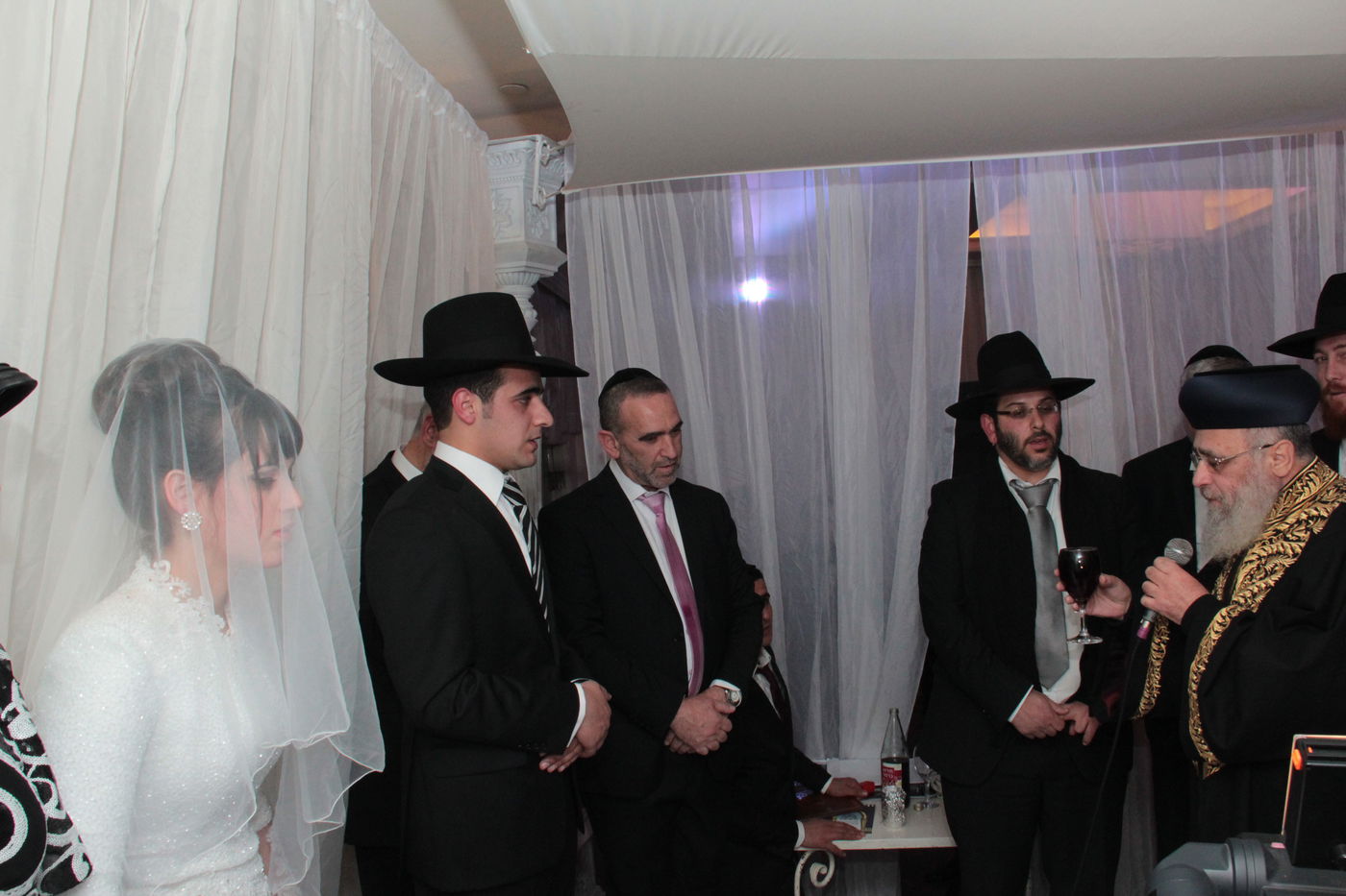 גלריה: ישי כהן התחתן, כולם באו לאחל מזל טוב