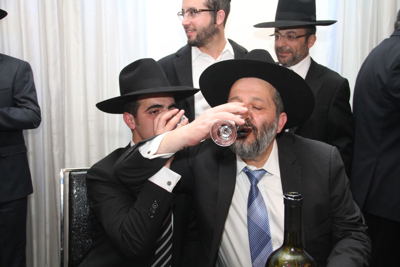 גלריה: ישי כהן התחתן, כולם באו לאחל מזל טוב