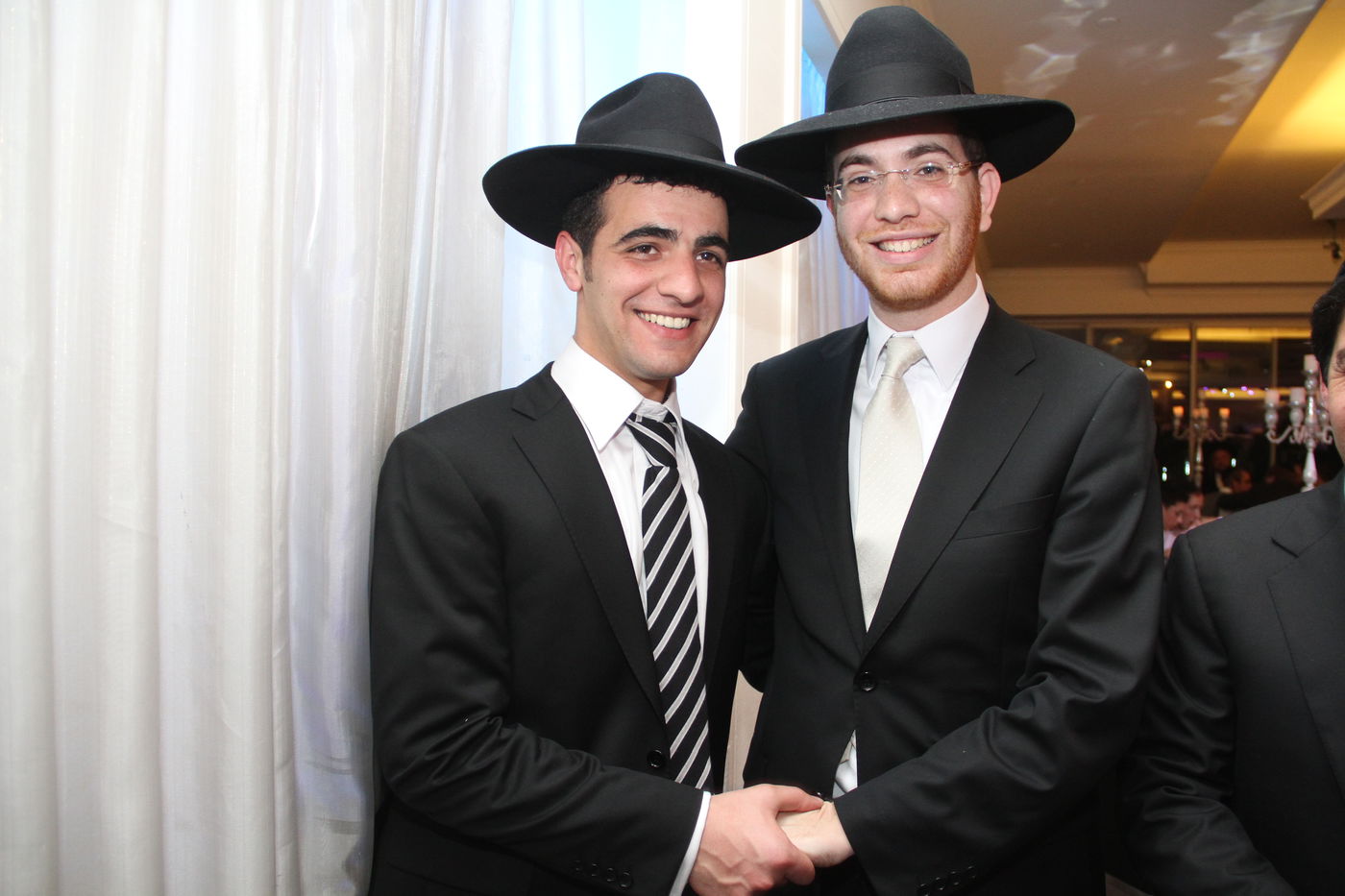 גלריה: ישי כהן התחתן, כולם באו לאחל מזל טוב