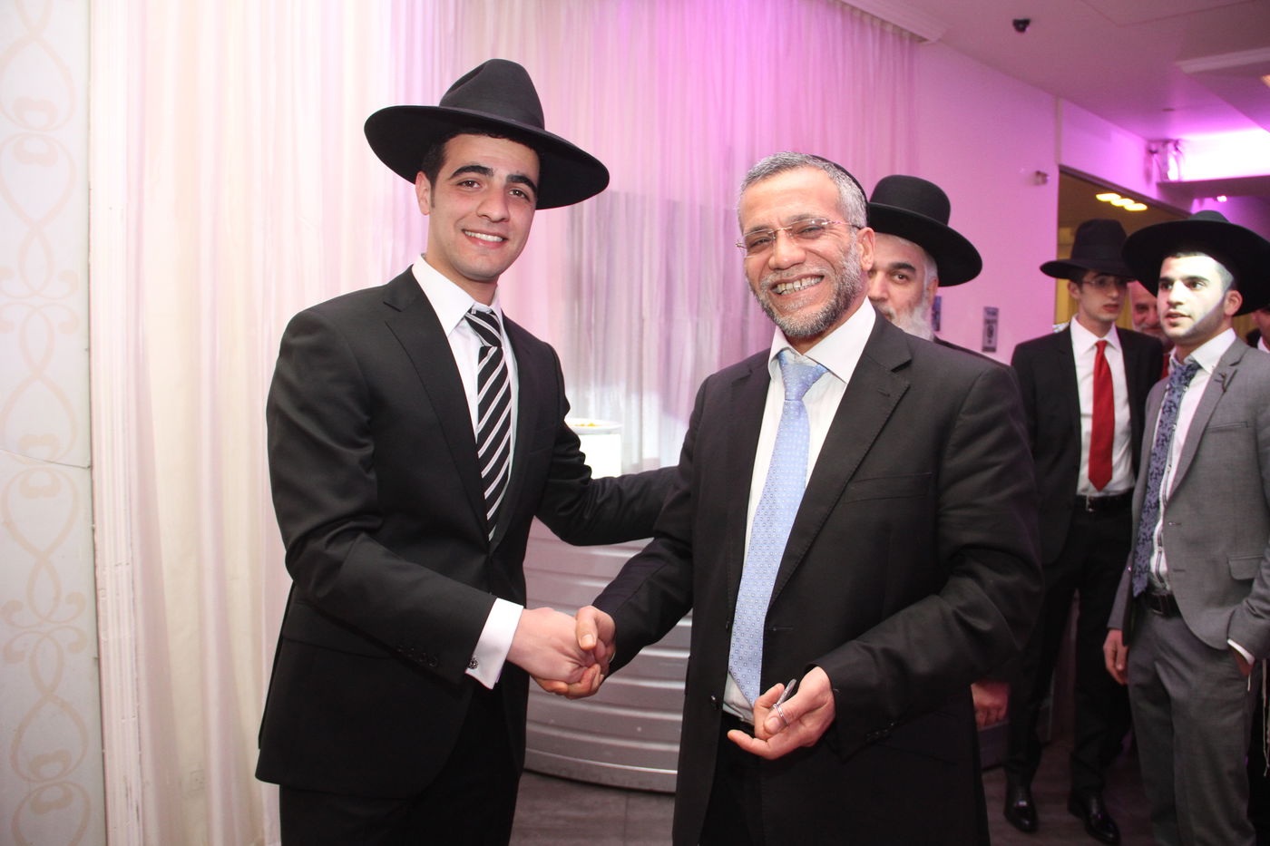 גלריה: ישי כהן התחתן, כולם באו לאחל מזל טוב