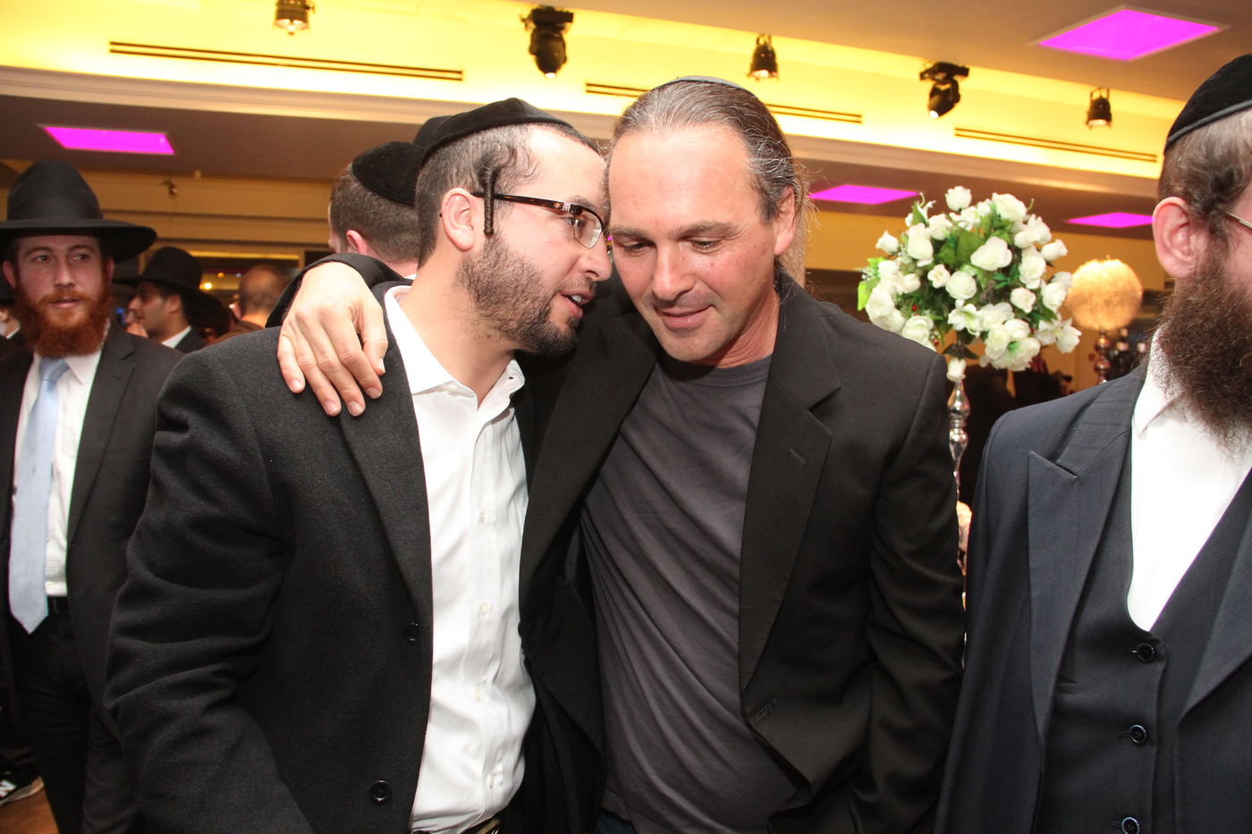 גלריה: ישי כהן התחתן, כולם באו לאחל מזל טוב