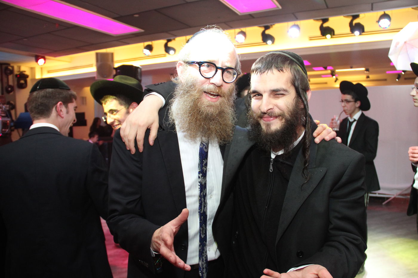 גלריה: ישי כהן התחתן, כולם באו לאחל מזל טוב