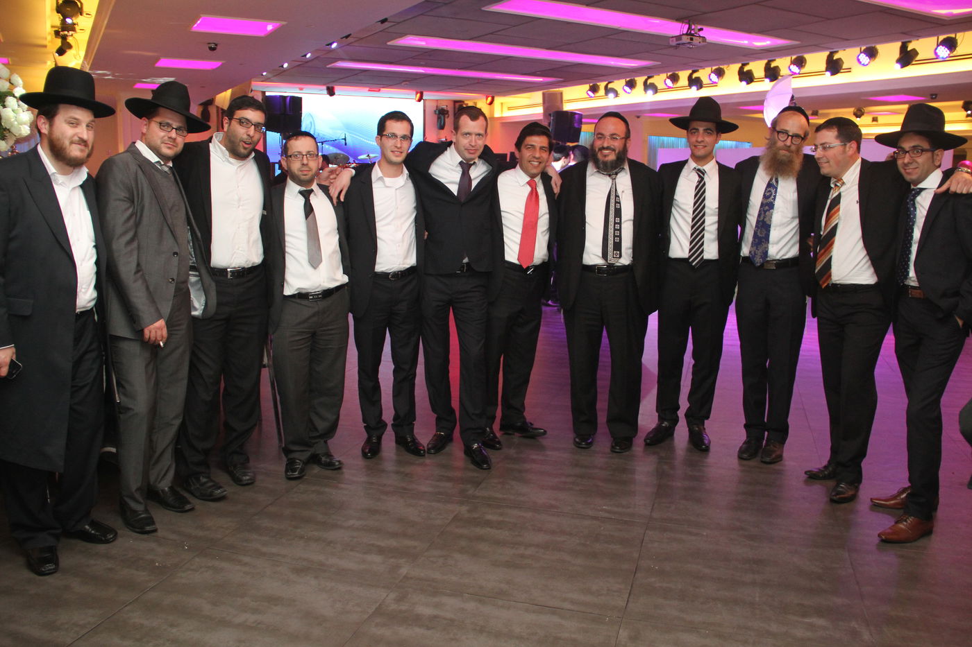 גלריה: ישי כהן התחתן, כולם באו לאחל מזל טוב