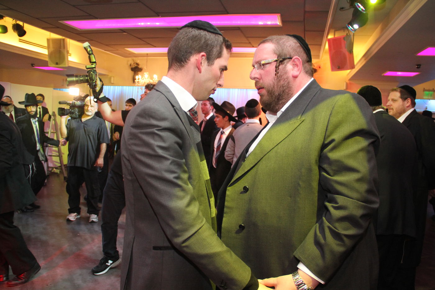 גלריה: ישי כהן התחתן, כולם באו לאחל מזל טוב