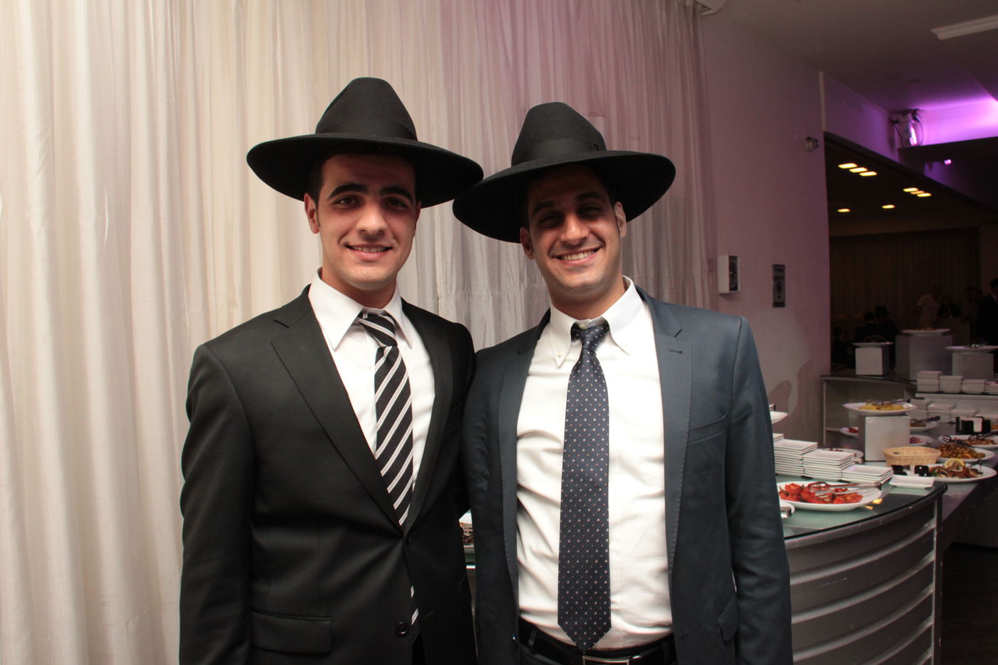 גלריה: ישי כהן התחתן, כולם באו לאחל מזל טוב