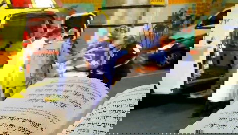 אסון ההרעלה: גולשי "כיכר השבת" מתפללים למען האחים שנפגעו