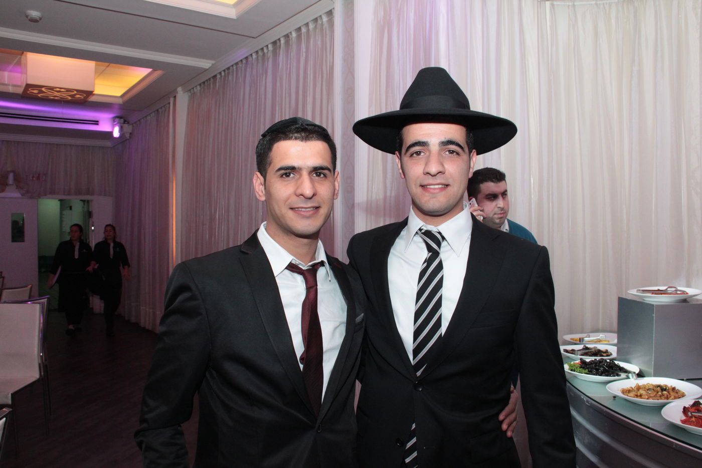 גלריה: ישי כהן התחתן, כולם באו לאחל מזל טוב