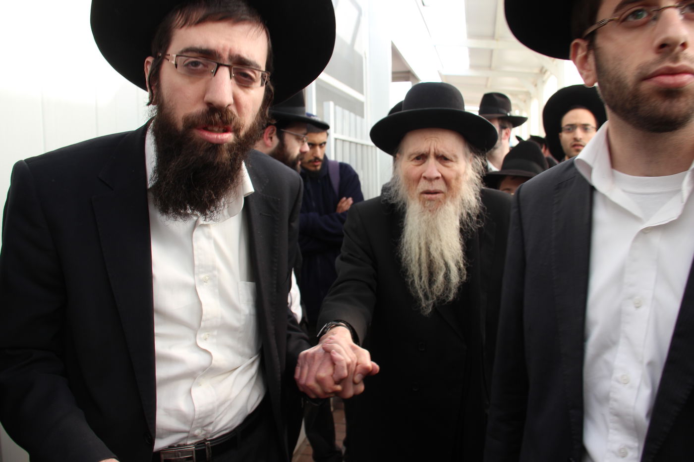 תיעוד: הלווית האחיות אביגיל ויעל גרוס