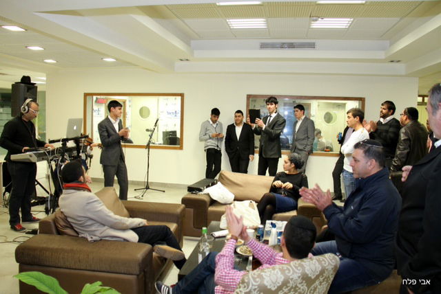 גלריה: השדרן דוד חכם נפרד מרדיו "גלי ישראל"