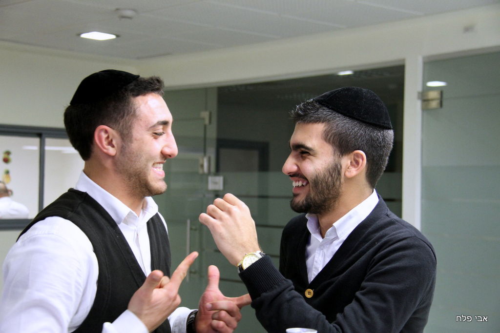 גלריה: השדרן דוד חכם נפרד מרדיו "גלי ישראל"