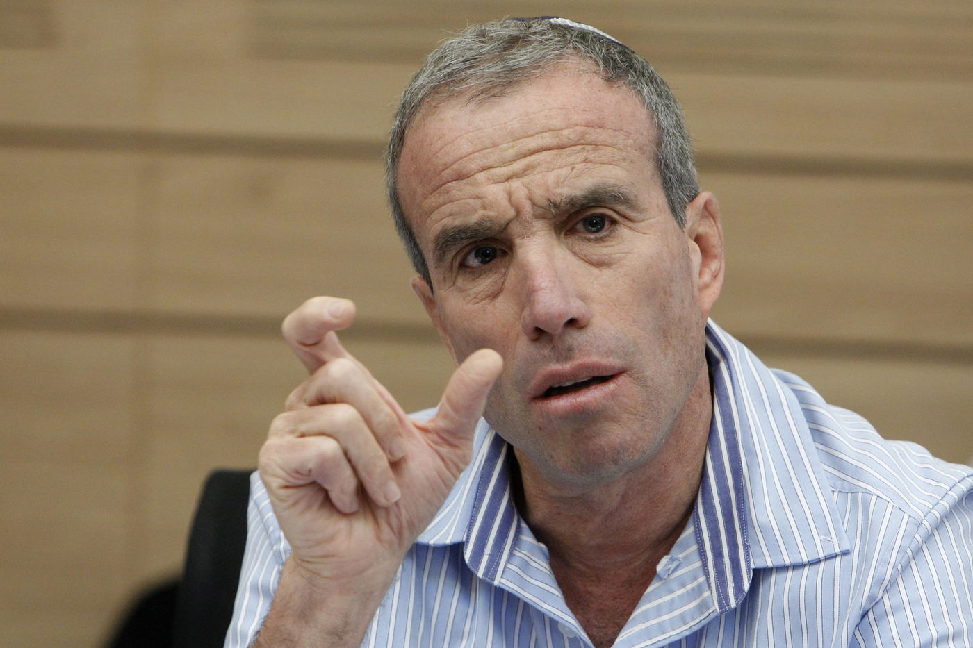 מזכיר המועצת אברהם רובינשטיין נגד ח"כ אלעזר שטרן: מניפולטור