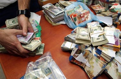 השתמש בבנו כאיש קש והעלים מס