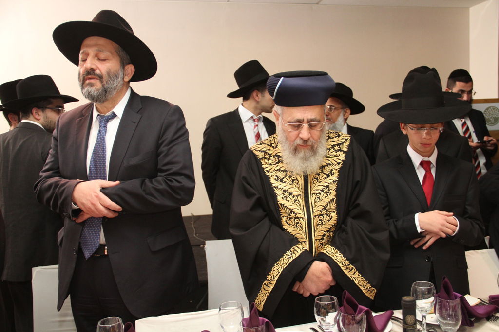 גלריה: בר מצווה לנכד הגר"י יוסף והגר"ש עמאר