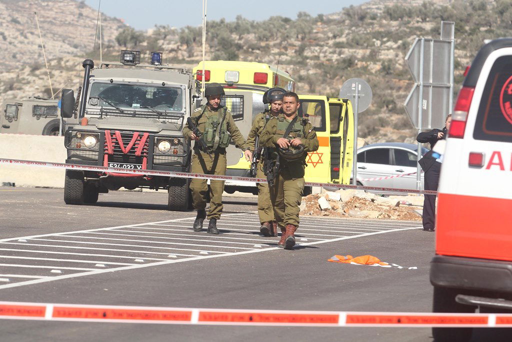 פלסטיני ירה לעבר חיילים; נורה ונהרג