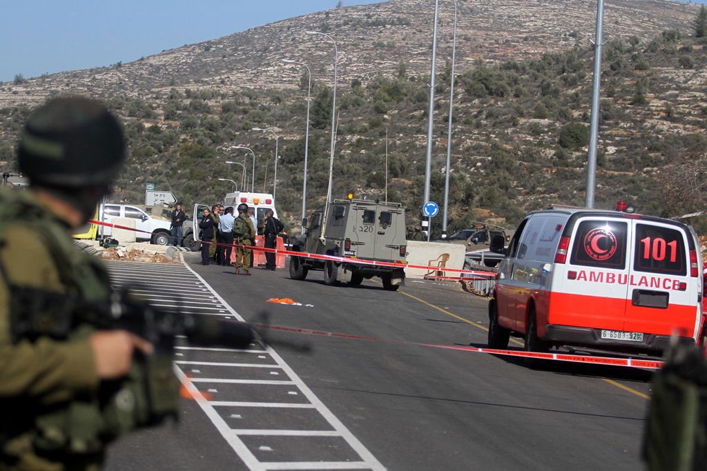 פלסטיני ירה לעבר חיילים; נורה ונהרג