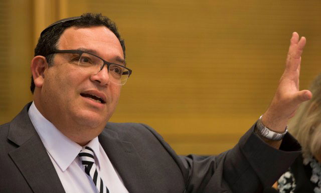 שר החינוך שי פירון