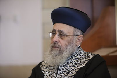 הראשל"צ הגר"י יוסף, הצהריים