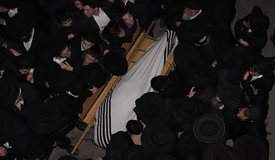 תיעוד: מאות ליוו את בנו של הגרי"ש אלישיב למנוחות
