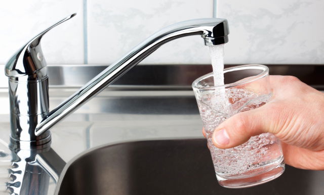 רכסים: הישיבה נותקה ממים בשל חוב כספי