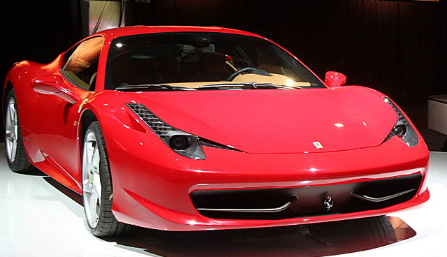 נחשף: רכבי היוקרה נגנבו והוברחו בזהות מזויפת