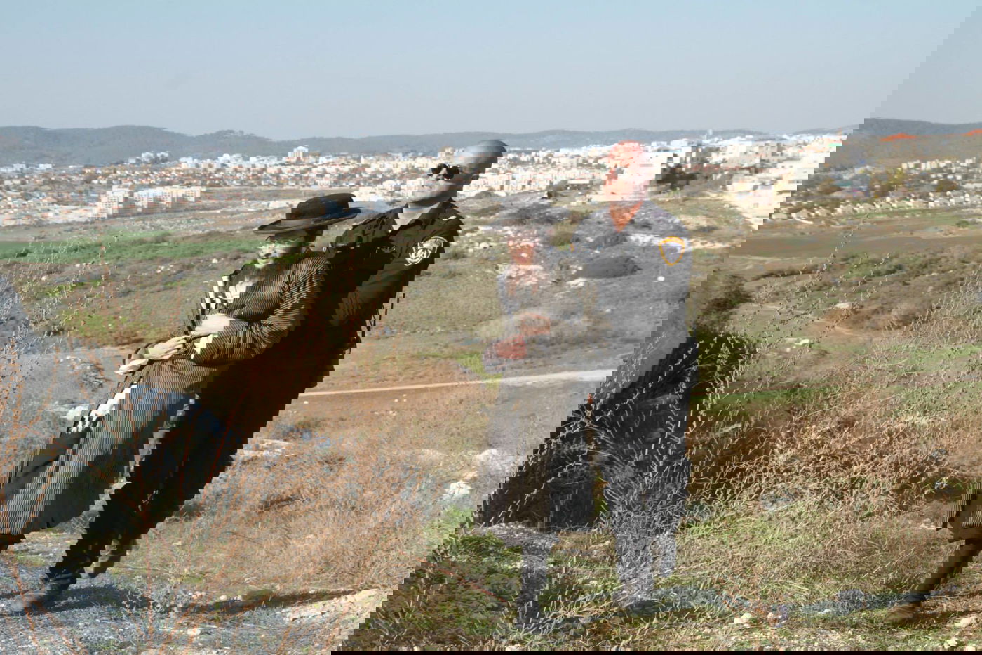 בית שמש: עשרות מחו על חילול קברים לטענתם במתחם גולובנציץ