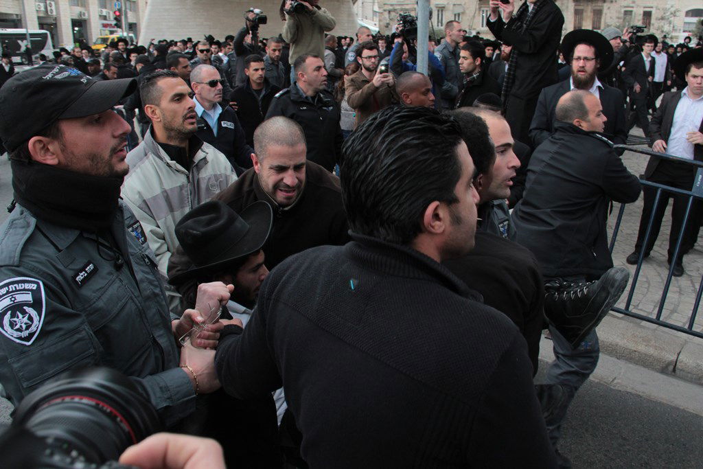 הפגנות הפלג הירושלמי נגד גזירות הגיוס: תיעוד ענק